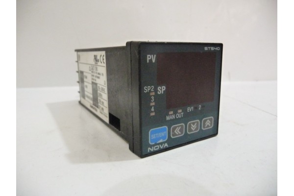 Temperature Controller, ST540, Samwontech, Korea.